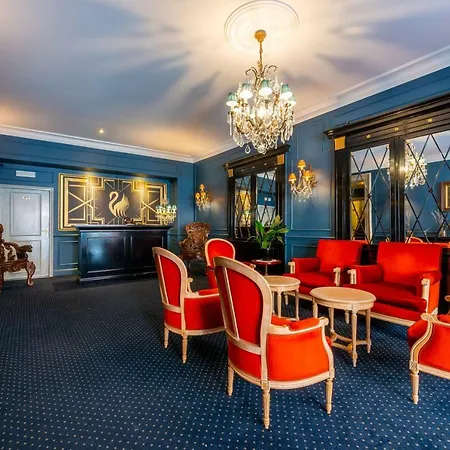 The Black Swan Hotel