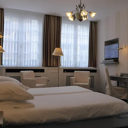 The Black Swan Hotel 3*