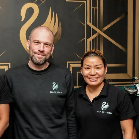 The Black Swan Hotel 3*